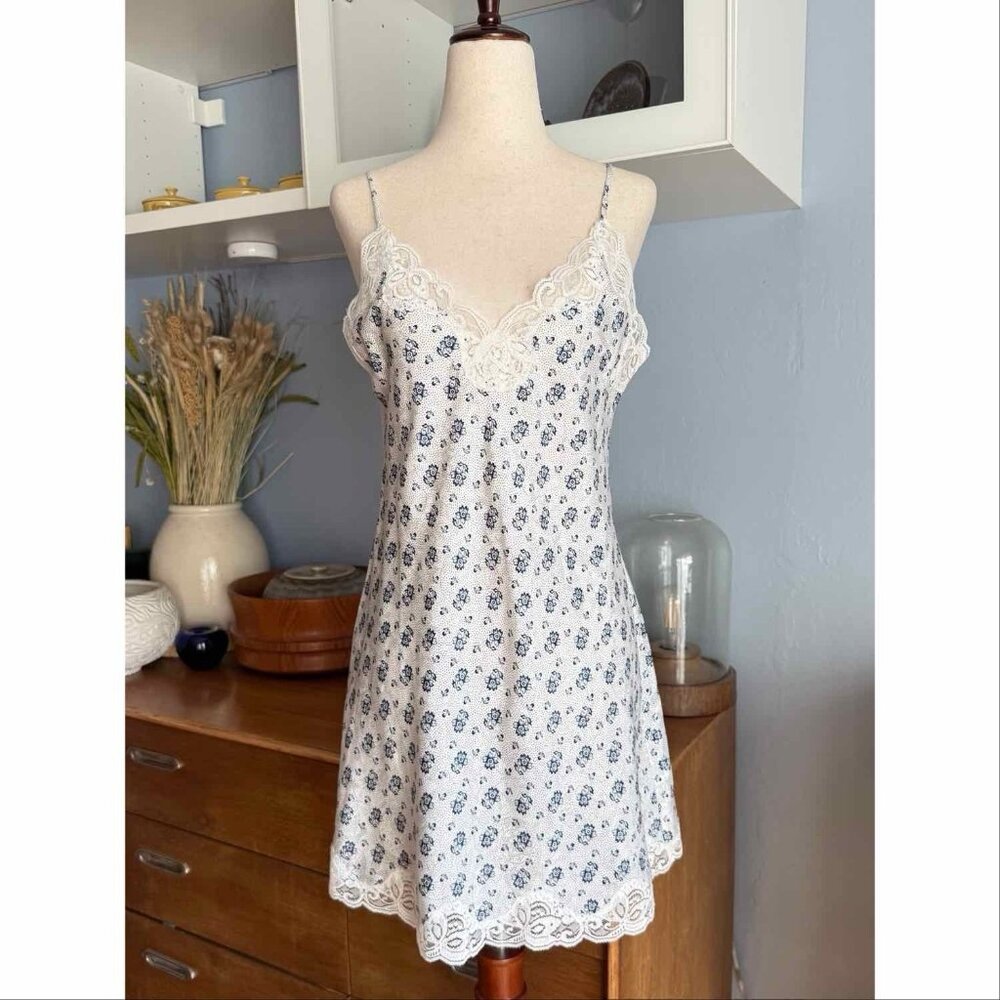 Vintage Victoria’s Secret Gold Label Slip Mini Dress Lingerie Wht Blue Floral P
